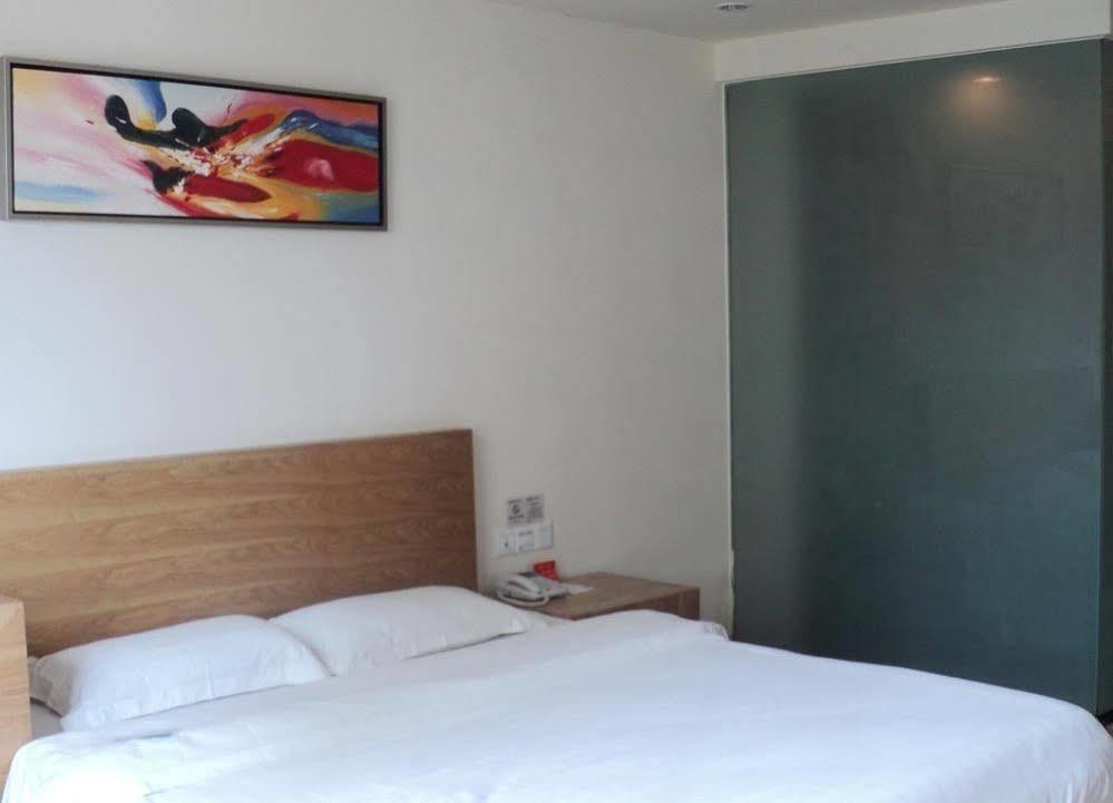 Loft Inn Qingyuan Lianjiang Road Branch 칭위안 외부 사진